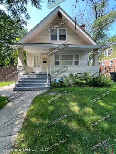 Main picture of 18295 Lenore