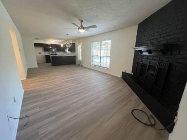 Main picture of 2113 Ramada Dr