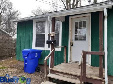 Main picture of 2422 S Madison St
