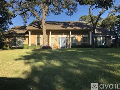 Main picture of 14 Devonshire Dr