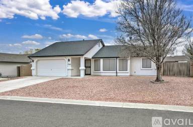 Main picture of 7343 N Pinnacle Pass Dr