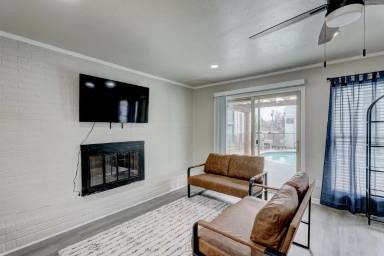 Main picture of 515 24th Ave NW