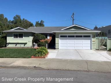 Main picture of 36668 Oak St
