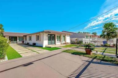 Main picture of 3031 SW 25th Ter