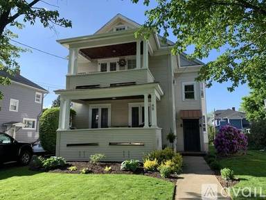 Main picture of 48 Johnson Ave