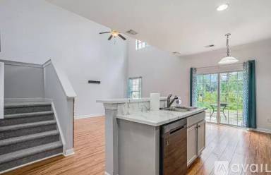 Main picture of 1120 Fairway Ln