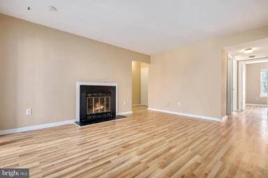 Main picture of 20213 Shipley Ter