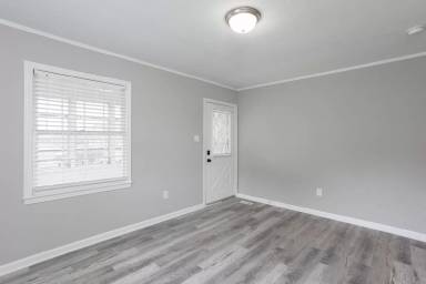 Main picture of 5 Withers Ct