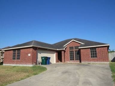 Main picture of 2410 Songbird Ln
