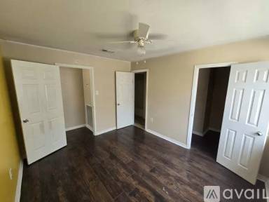 Main picture of 15864 S Sanderland Ave