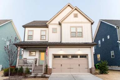 Main picture of 521 Midnight Moon Dr