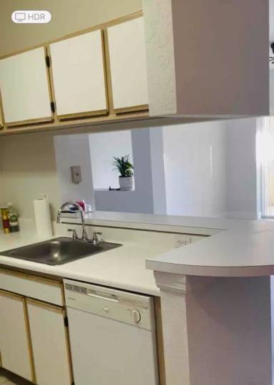 Main picture of 6450 Aragon Way