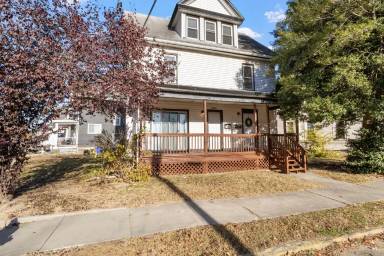 Main picture of 84 E Barber Ave