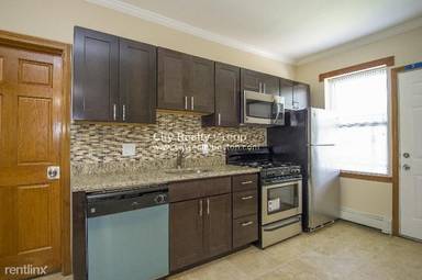 Main picture of 435 Walnut Ave