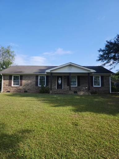 Main picture of 100 Turner Rd