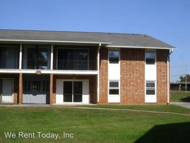 Main picture of 2823 N Ohenry Blvd
