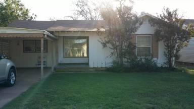 Main picture of 1009 Locust