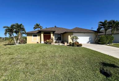Main picture of 235 SW 28th Ter