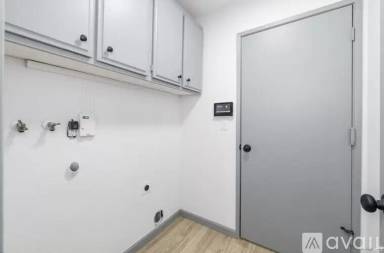 Main picture of 200 Saint Olaf Way