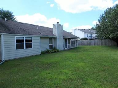 Main picture of 3828 Woods Edge Rd