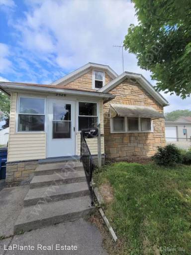 Main picture of 3920 Woodhaven Dr