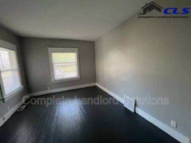 Main picture of 1233 S 10th St