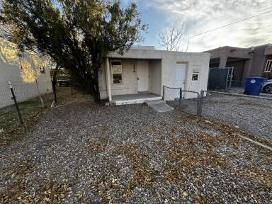 Main picture of 506 Headingly Ave NW