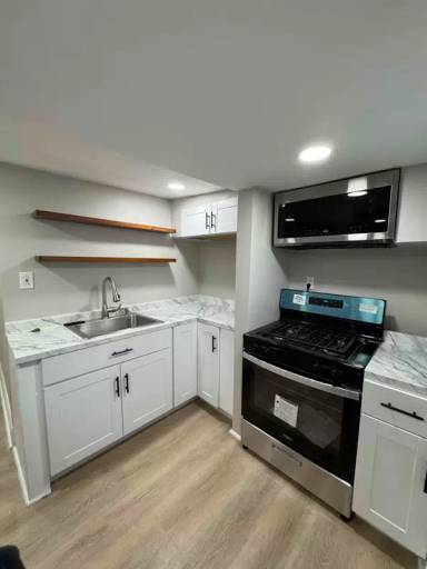 Main picture of 220 N 16th St