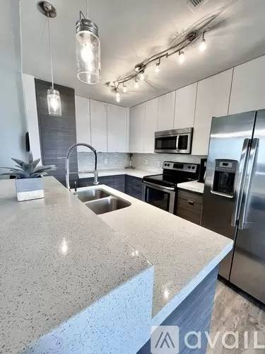 Main picture of Skybridge Lofts