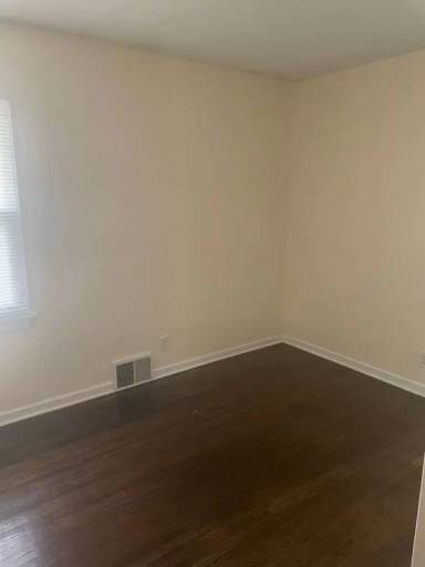 Main picture of 5109 48th Ave N