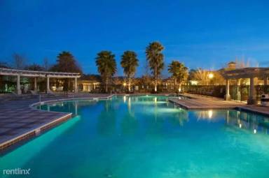 Main picture of 4978 Ridgemoor Blvd