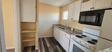 Main picture of 3313 Hueco Ave