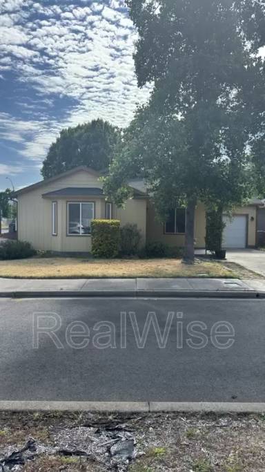 Main picture of 1951 SW Betty Ln