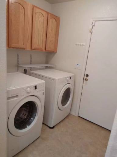 Main picture of 606 N Blue Spruce Rd
