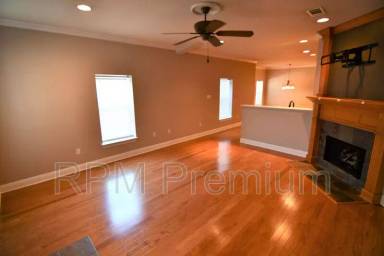 Main picture of 17139 Chenier Dr