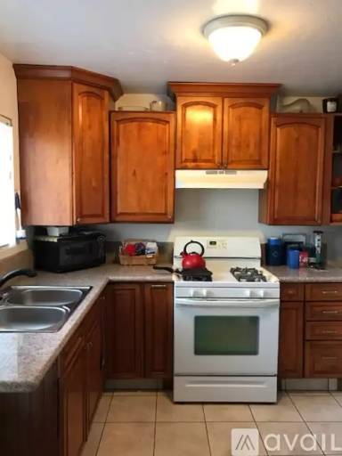 Main picture of 7237 Milton Ave