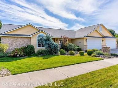 Main picture of 2409 W Stratton Ave