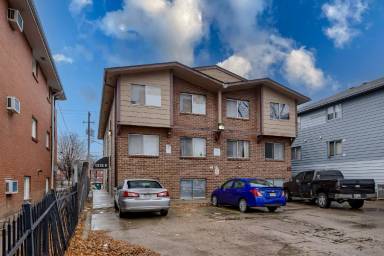 Main picture of 1218 E St