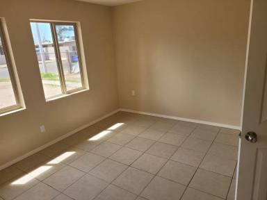 Main picture of 2431 E 24th St