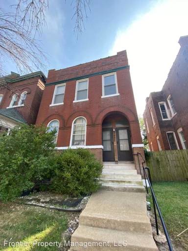 Main picture of 3424 Chippewa St