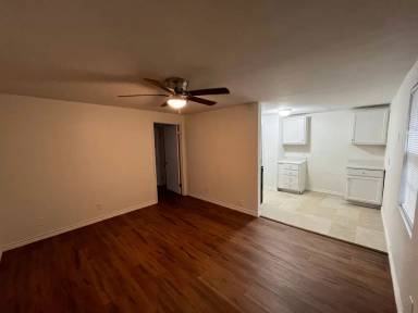 Main picture of 533 S Bonner Ave