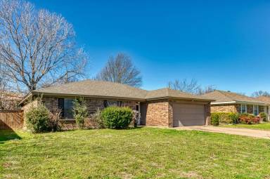 Main picture of 6106 Big Springs Dr