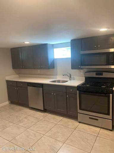 Main picture of 785 River Ave