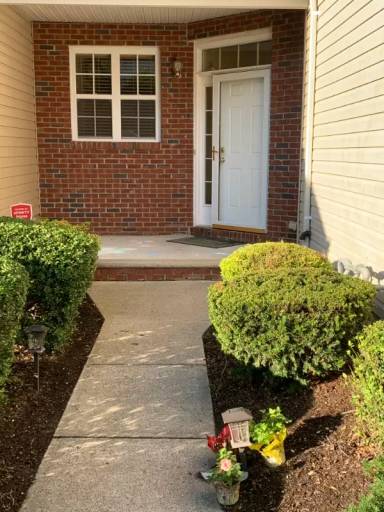Main picture of 66 Shelley Cir