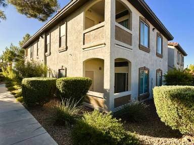 Main picture of Mission Hills Condominiums
