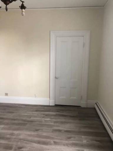 Main picture of 295 Brown St