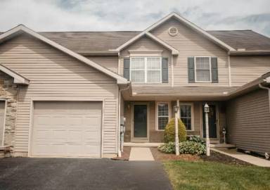 Main picture of 746 Mount Gretna Rd