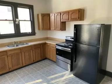 Main picture of 1217 W 9th St