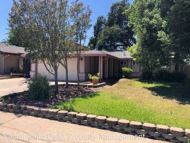 Main picture of 7940 Garry Oak Dr