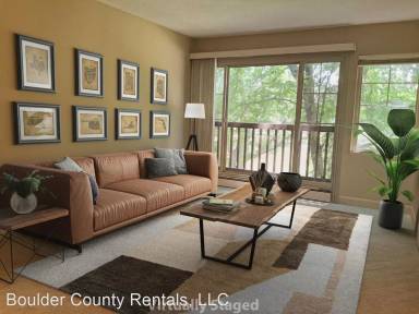 Main picture of 860 W Moorhead Cir